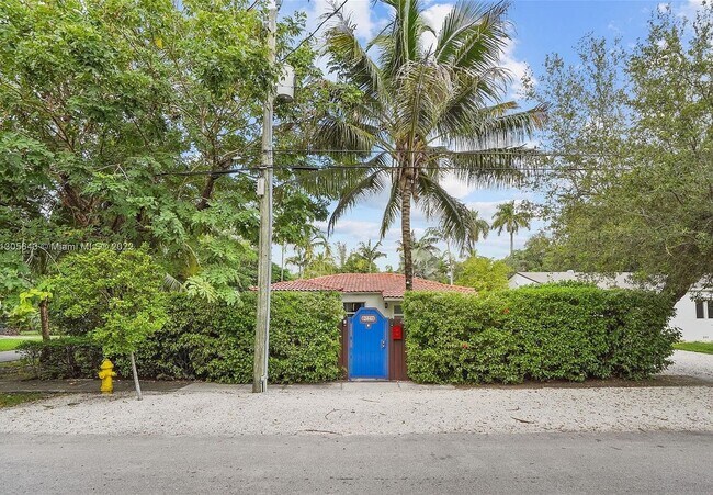 Foto del edificio - 2441 Swanson Ave