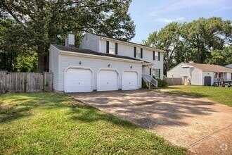 Building Photo - 18 Lundy Ln