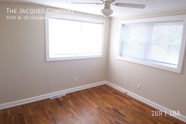 Foto del edificio - Very Clean Remodeled 2 bedroom 1 Bath in C...