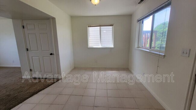 Foto del edificio - 653 N 800 E