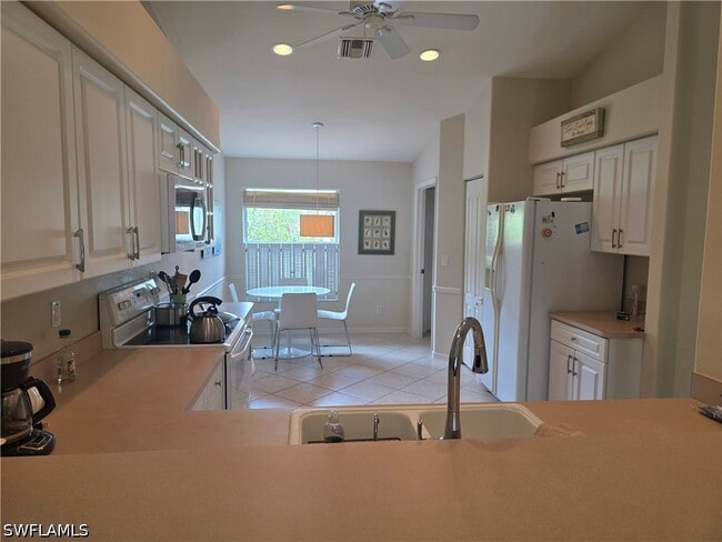 Foto del edificio - 8164 Ibis Cove Cir