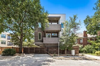 Building Photo - 5734 Oram St