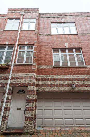 Building Photo - 2427 N Clybourn Ave