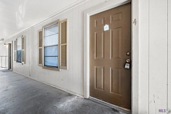 Photo - 445 W Parker Blvd Apartment