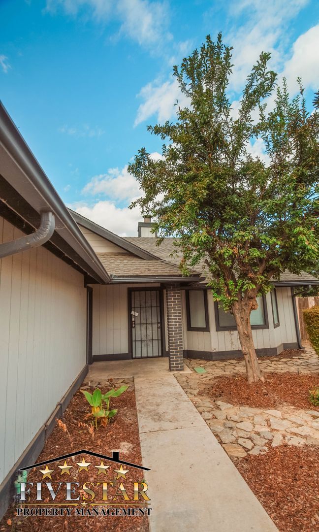 Foto del edificio - House for Rent on 4601 Tilyard Court
