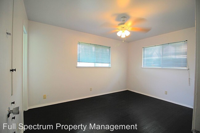 Building Photo - 3 br, 2 bath House - 126 Paradise Valley