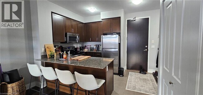 Building Photo - 144 Park St