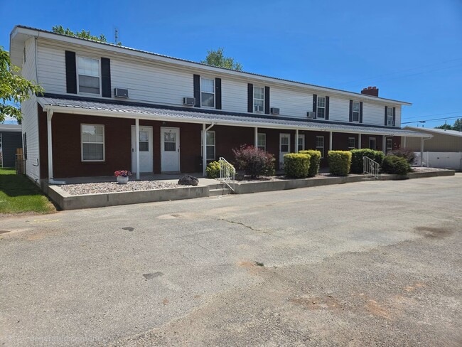 Building Photo - 162 Larsen Dr