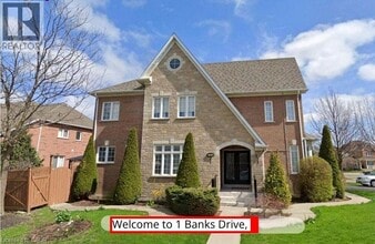 Building Photo - 1 Banks Dr