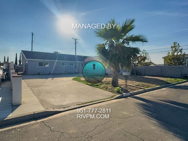 Foto del edificio - Great commuter location!