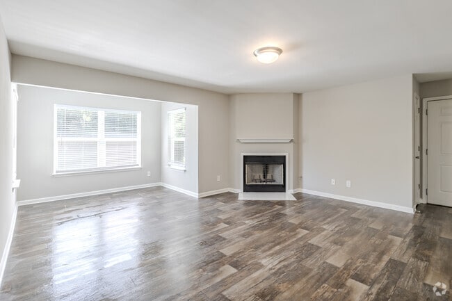 Interior Photo - Woodland Trace Apartments