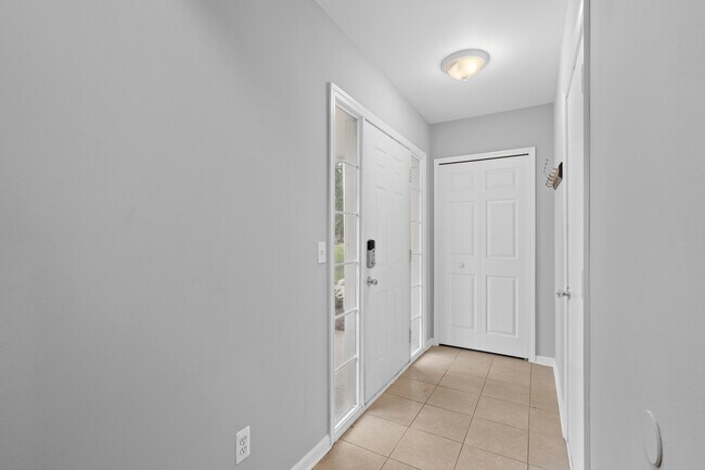 Foto del edificio - 51663 Hale Ln