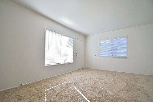 Foto del edificio - 1417 Manhattan Beach Blvd