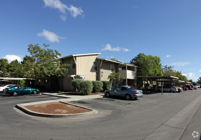 Foto del edificio - Stone Pine Meadow