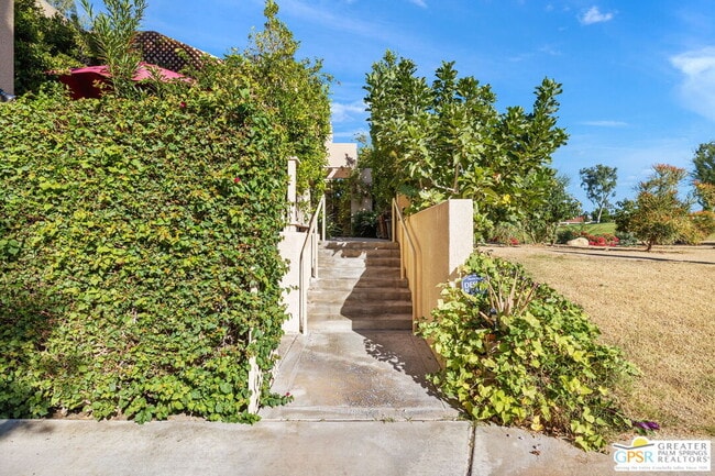 Foto del edificio - 17 Mission Ct