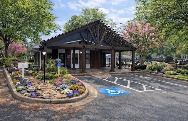 Leasing Office - Westside Creek