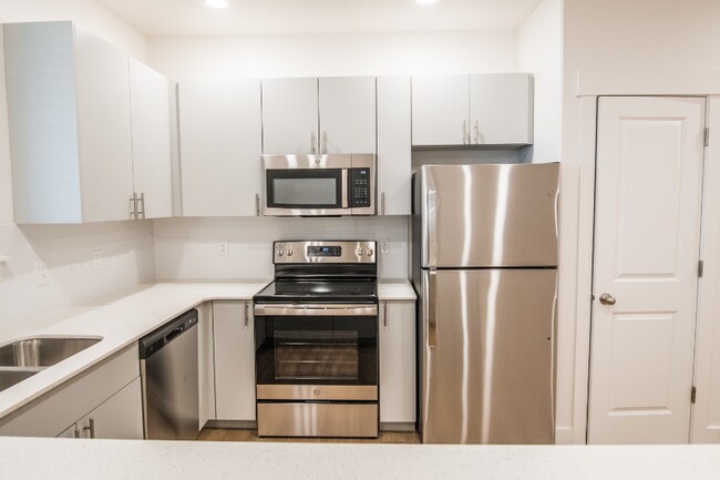 Building Photo - 3405 S 2400 W