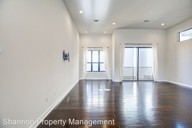 Building Photo - 3 br, 3.5 bath House - 2329 Eagle Street