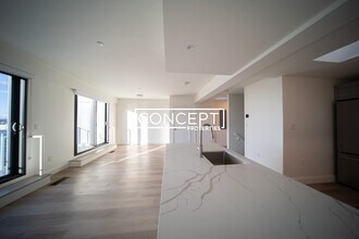 Building Photo - 1079 Commonwealth Ave