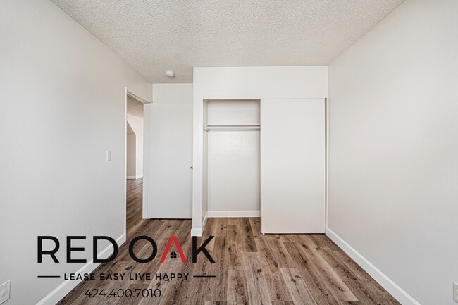 Foto del edificio - 12883 San Fernando Rd