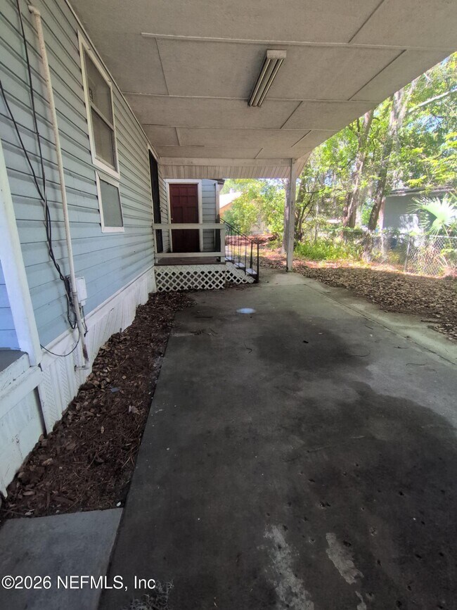 Foto del edificio - 2092 Benedict Rd