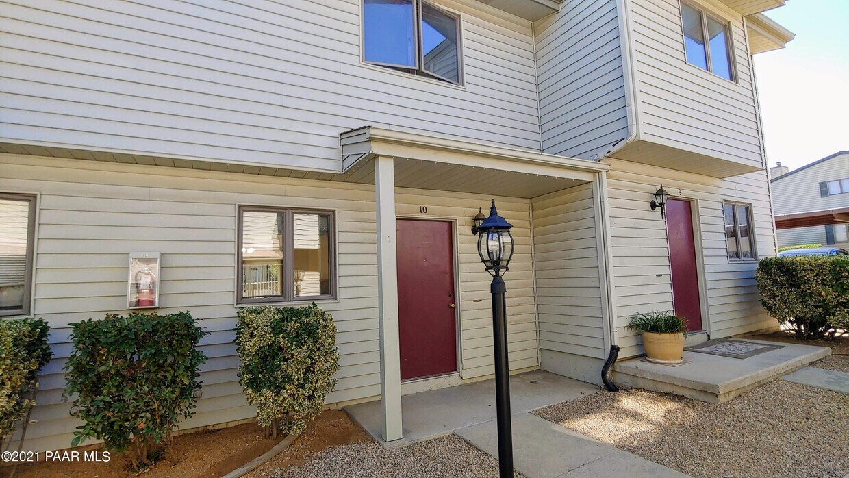 Foto principal - 1230 Stetson Rd
