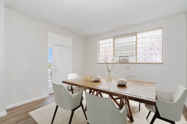 Building Photo - 1607 Asmann Ave