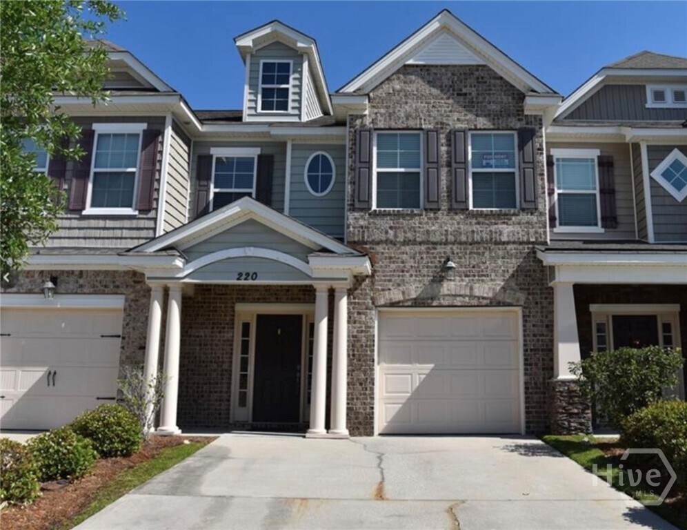 Foto principal - 220 Durham Park Way