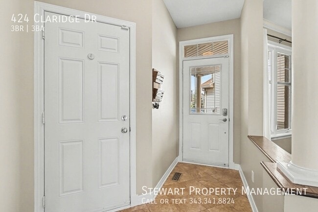 Photo du bâtiment - 424 Claridge Dr