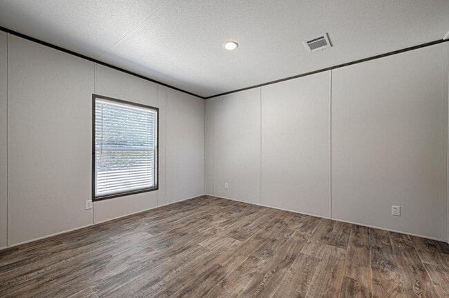 Foto del edificio - 640 Kevin St