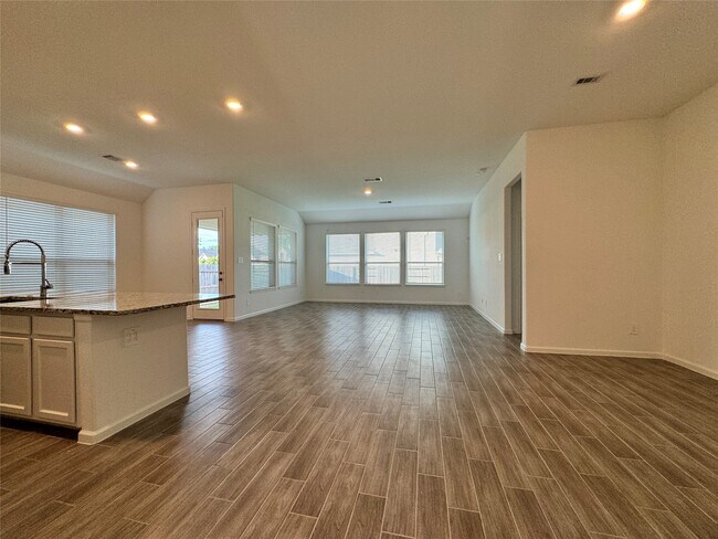 Foto del edificio - 17311 Grand Canyon Rd