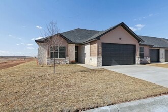 Building Photo - 10424 Tierra Santa Dr