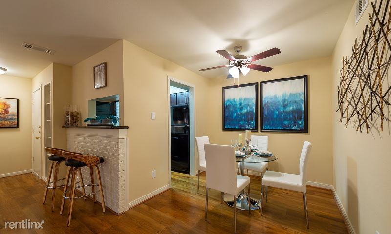 Foto principal - 2 br, 2 bath Townhome - 6666 Chimney Rock