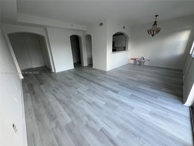 Building Photo - 8886 W Flagler St