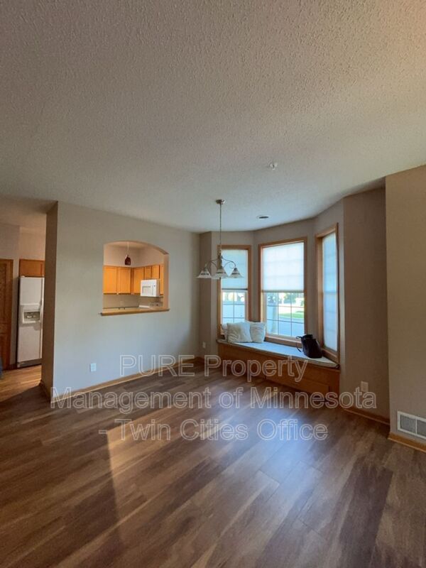 Foto del edificio - 1033 Traditions Ct