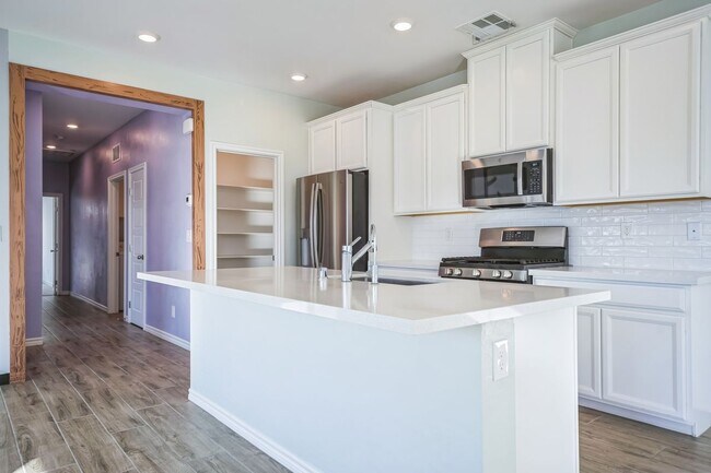 Foto del edificio - 7348 N Decatur Blvd