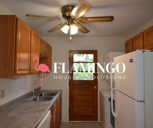 Foto del edificio - 4317 Sheller Ave
