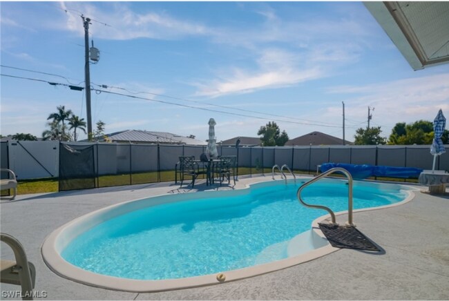 Foto del edificio - 626 SW 25th Terrace