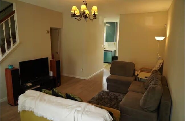 Foto del edificio - 7575 Cambridge St