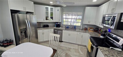 Building Photo - 9595 Halyards Ct