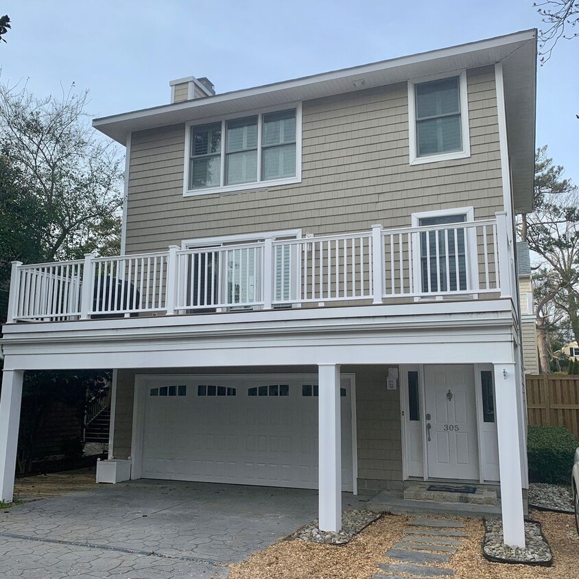 Primary Photo - 3BD/ 3.5BA North End Home Two Blocks from ...