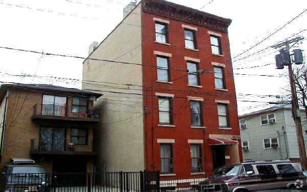 Foto del edificio - 206 4th St