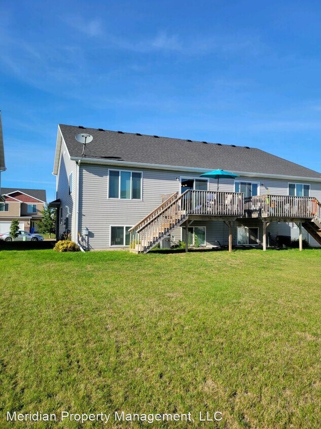 Foto del edificio - 3 br, 3 bath House - 6212 56th Ave S