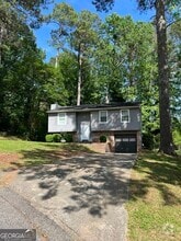 Building Photo - 7600 Suwannee Ct