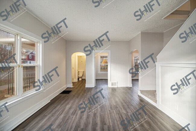 Foto del edificio - 534 Benjamin - Fresh and updated 3 bedroom...