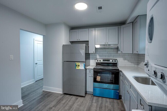 Foto del edificio - 20 Florence Tollgate