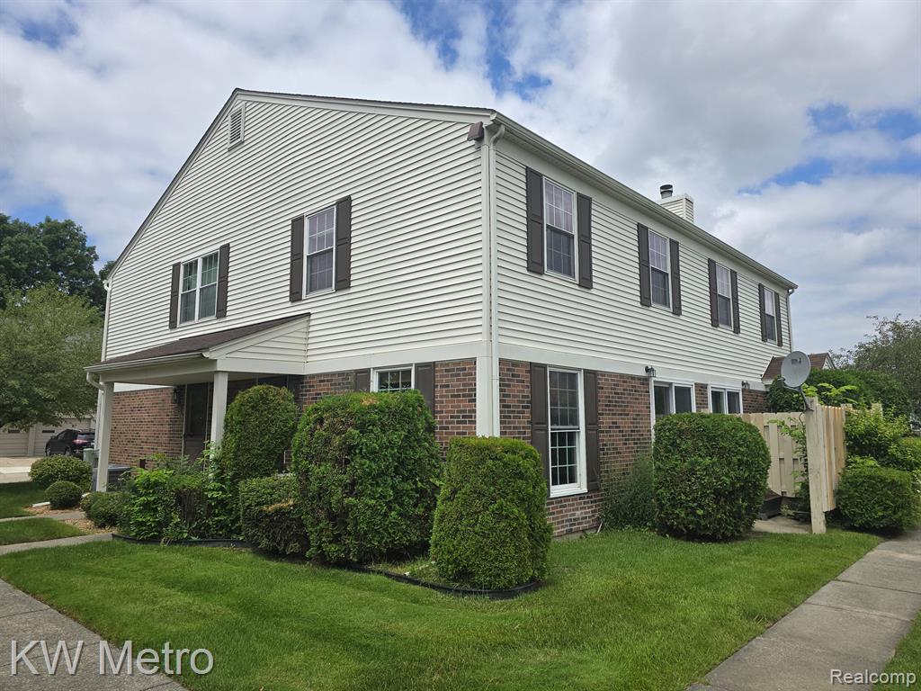 44288 Providence Dr, Clinton Township, MI 48038 Condo for Rent in