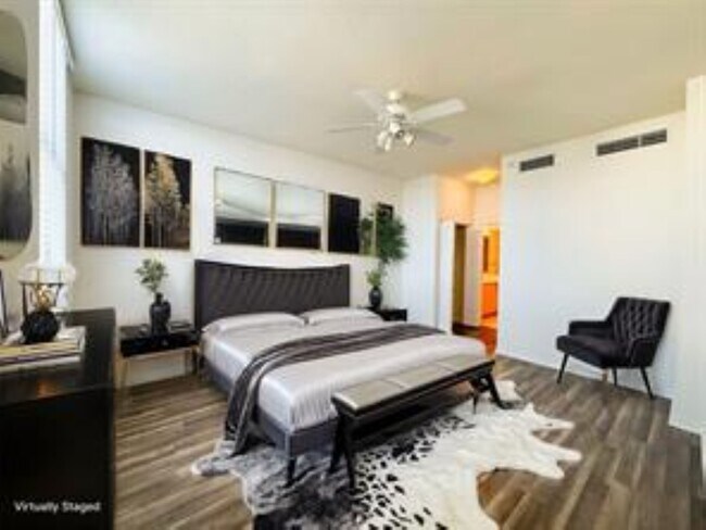 Foto del edificio - 2421 NE 65th St