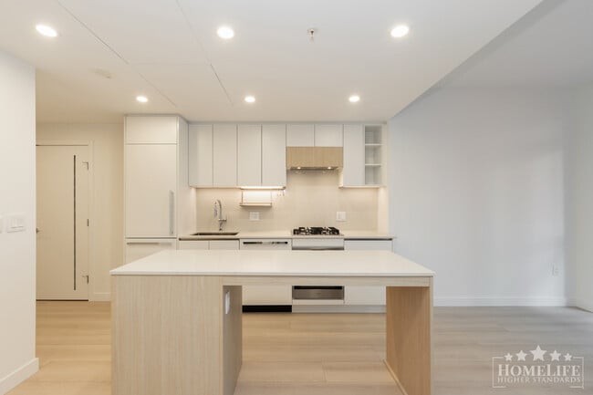 Building Photo - Brand New Condo at Century City Holland Pa...