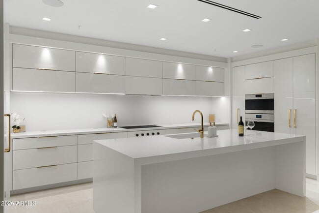 Foto del edificio - 6587 N Palmeraie Blvd